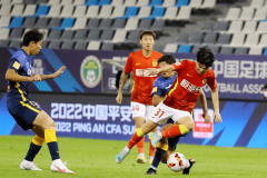 玉昆外援暴力飞踹红牌罚下，10万罚款警示足球纪律